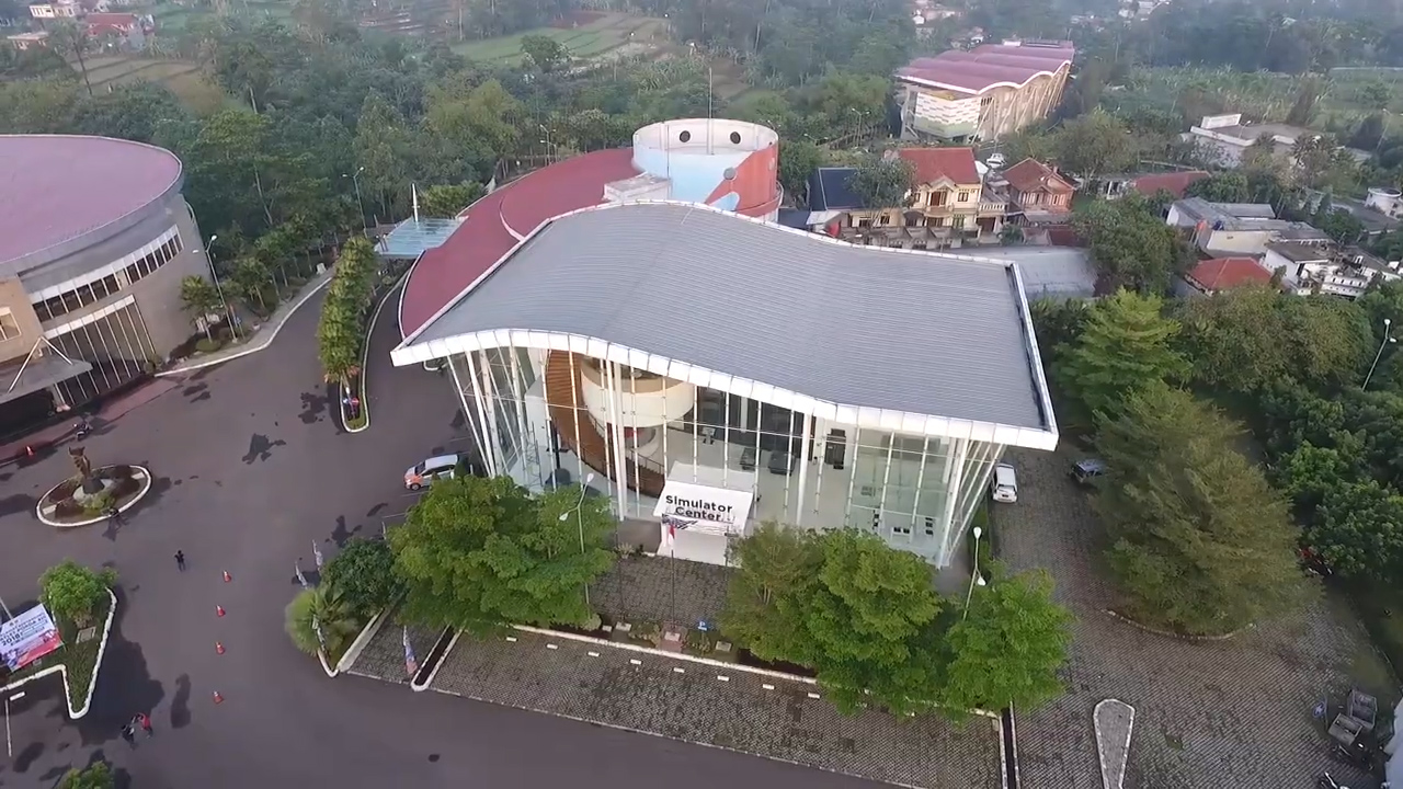 Pendidikan Maritim dan Logistik Indonesia
